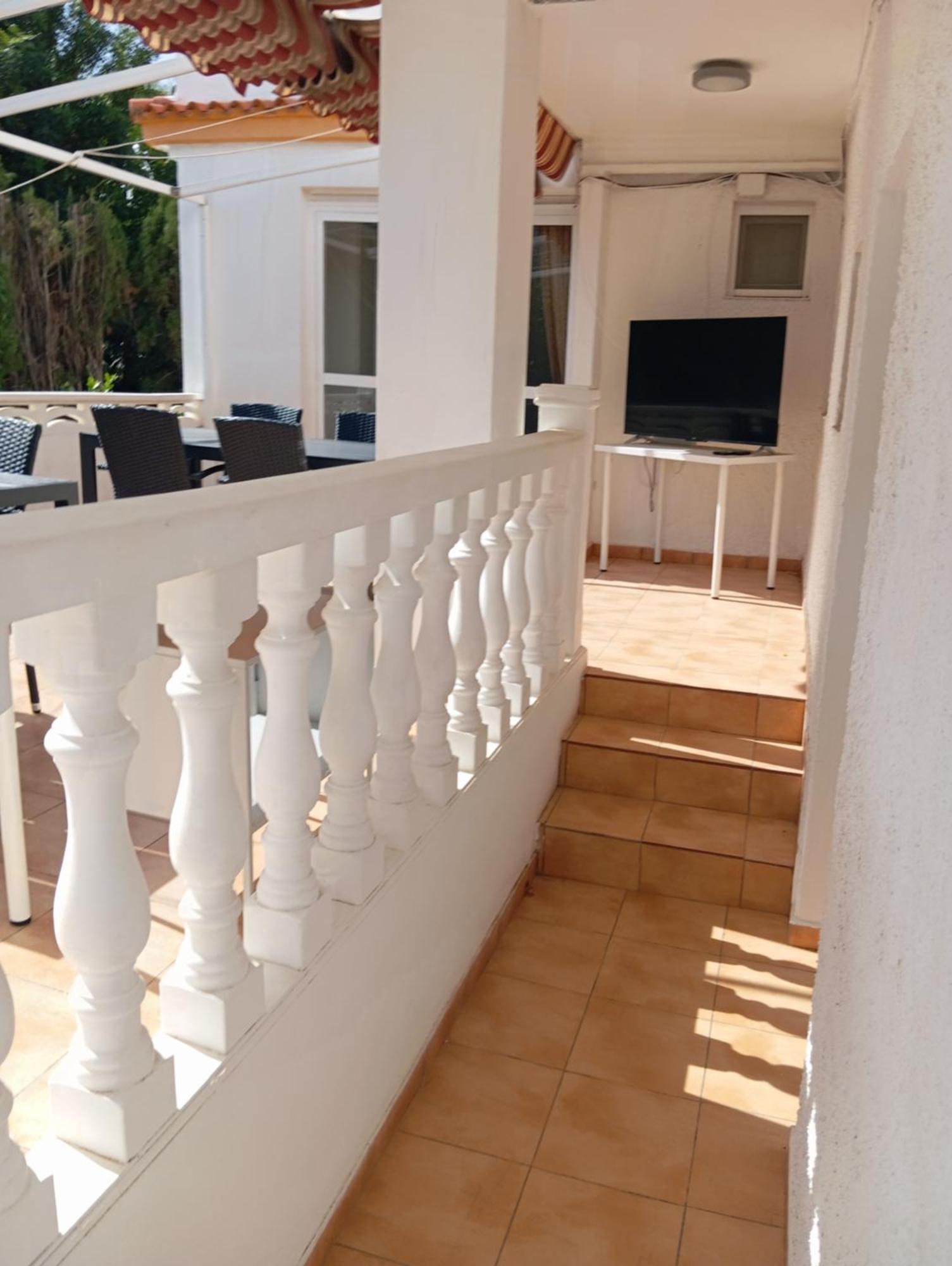 Villa Benucia Family Guest House La Nucia Luaran gambar